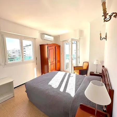 Viva Riviera Large 1 Bedroom With Sunny Terrace Daire Cannes
